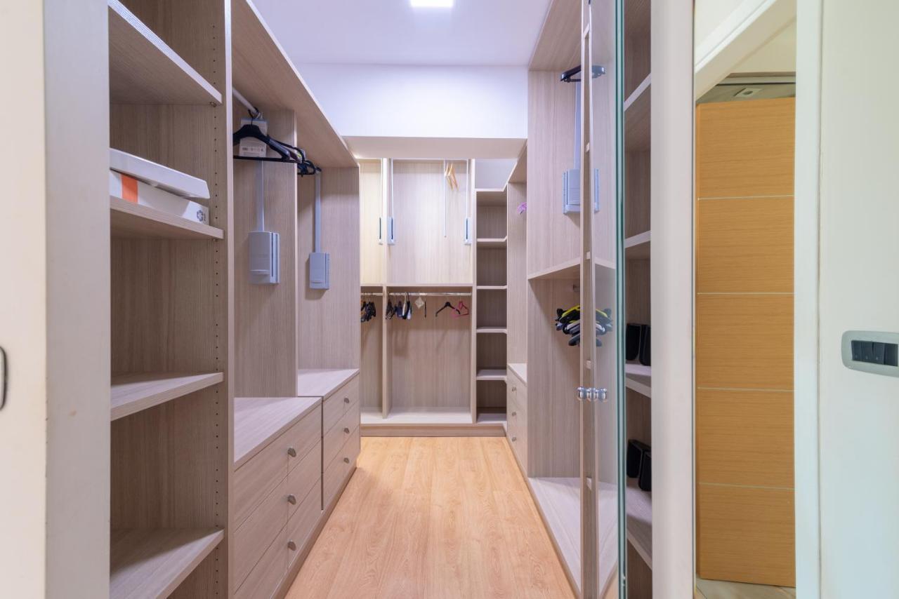 Boulevard Apartment